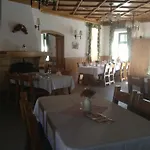 Bed and breakfast St. Hubertus étterem és Panzió Parádsasvár