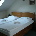 St. Hubertus étterem és Panzió Bed and breakfast Parádsasvár