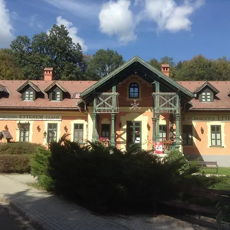 St. Hubertus Etterem Es Panzio *