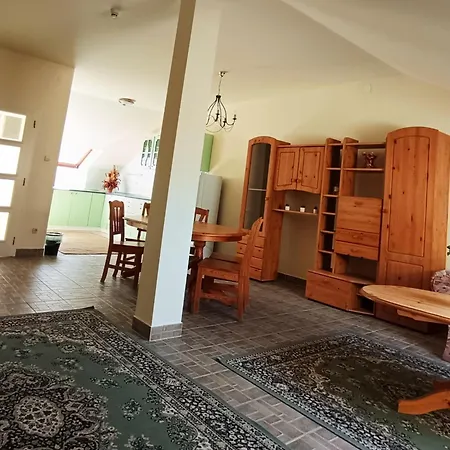 St. Hubertus étterem és Panzió Frühstückspension