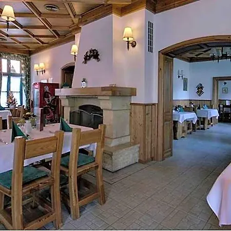 St. Hubertus Etterem Es Panzio B&B
