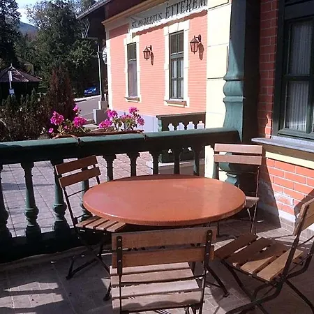 B&B St. Hubertus Etterem Es Panzio Parádsasvár