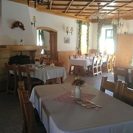 B&B St. Hubertus Etterem Es Panzio
