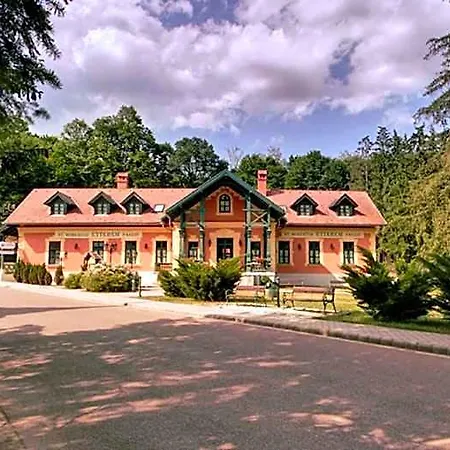 St. Hubertus Etterem Es Panzio B&B *