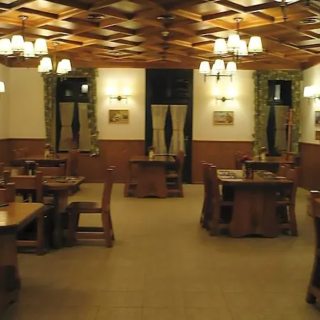 B&B St. Hubertus Etterem Es Panzio *