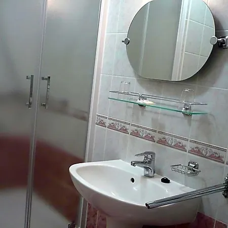 St. Hubertus Etterem Es Panzio Bed & Breakfast Parádsasvár