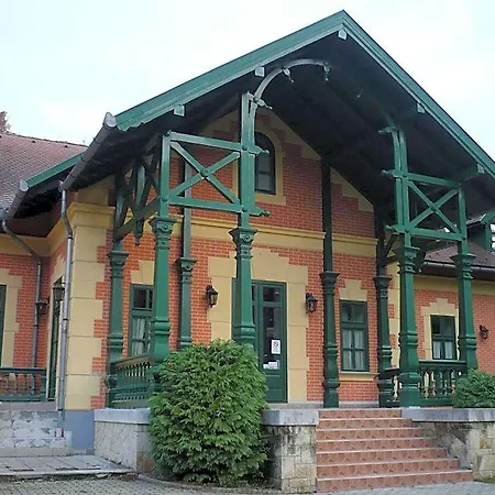 St. Hubertus Etterem Es Panzio Bed & Breakfast Parádsasvár