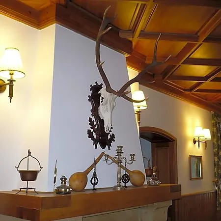 St. Hubertus Etterem Es Panzio Bed & Breakfast Parádsasvár