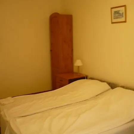 St. Hubertus Etterem Es Panzio Parádsasvár