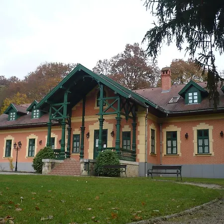 St. Hubertus Etterem Es Panzio *