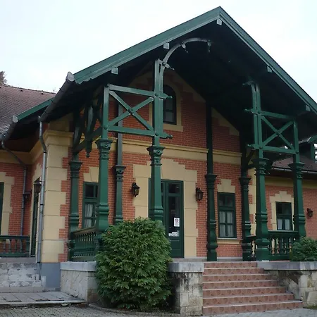 St. Hubertus Etterem Es Panzio