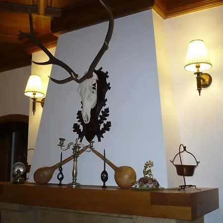 St. Hubertus Etterem Es Panzio