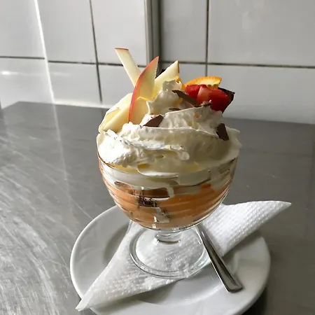 St. Hubertus Etterem Es Panzio فندق مبيت وإفطار