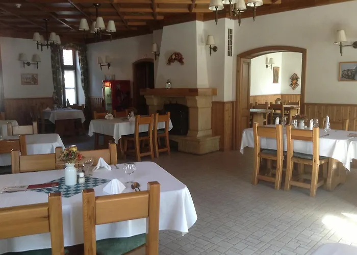 B&B St. Hubertus Etterem Es Panzio *