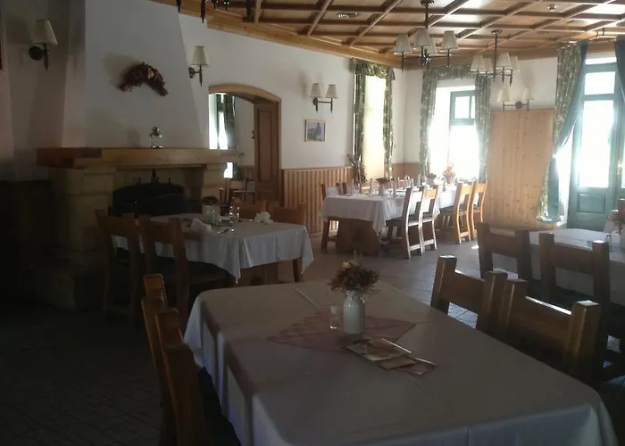 B&B St. Hubertus Etterem Es Panzio Parádsasvár