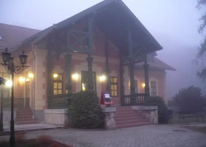 St. Hubertus Etterem Es Panzio *