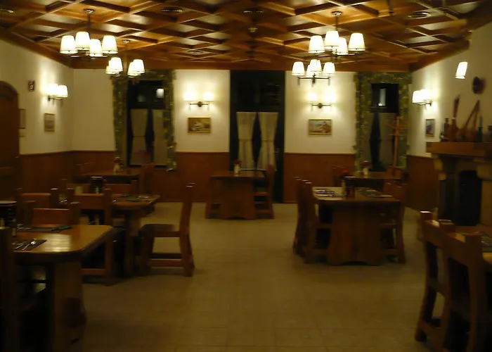 St. Hubertus Etterem Es Panzio * Parádsasvár